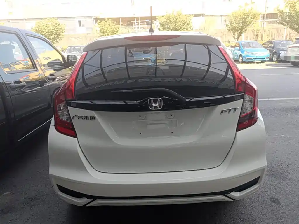 Honda Fit — фото 6