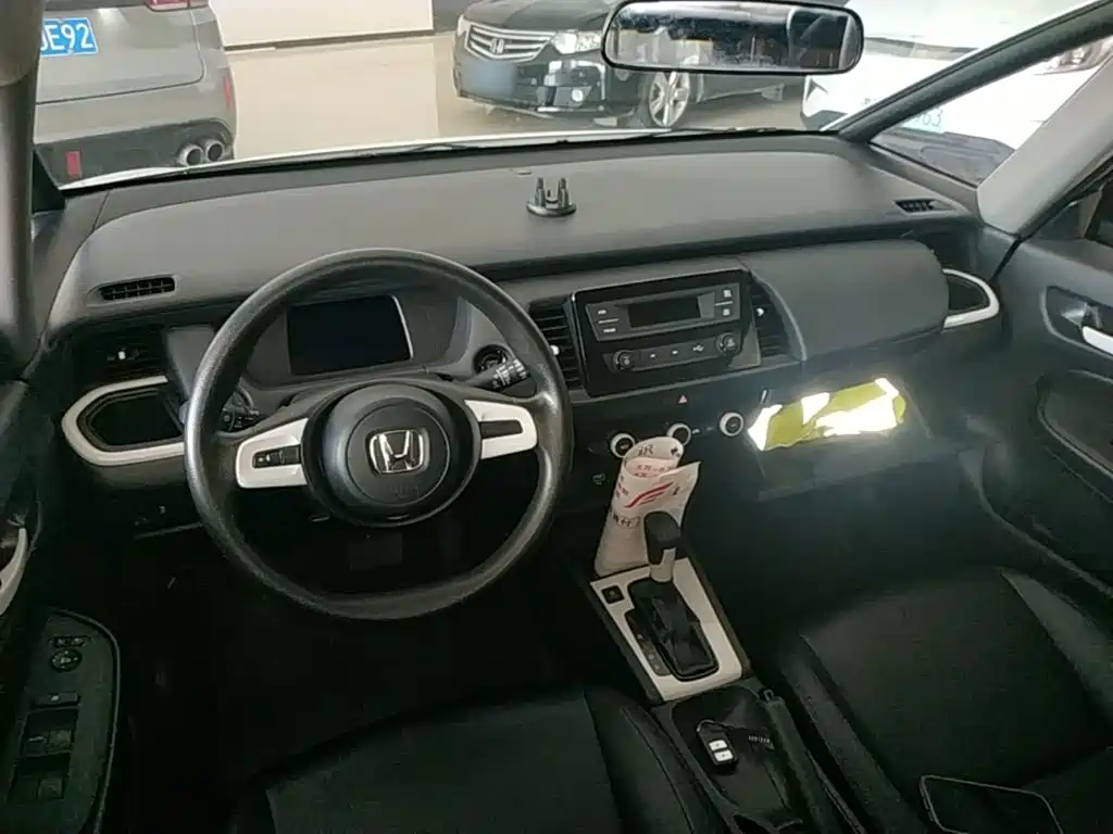 Honda Fit — фото 10