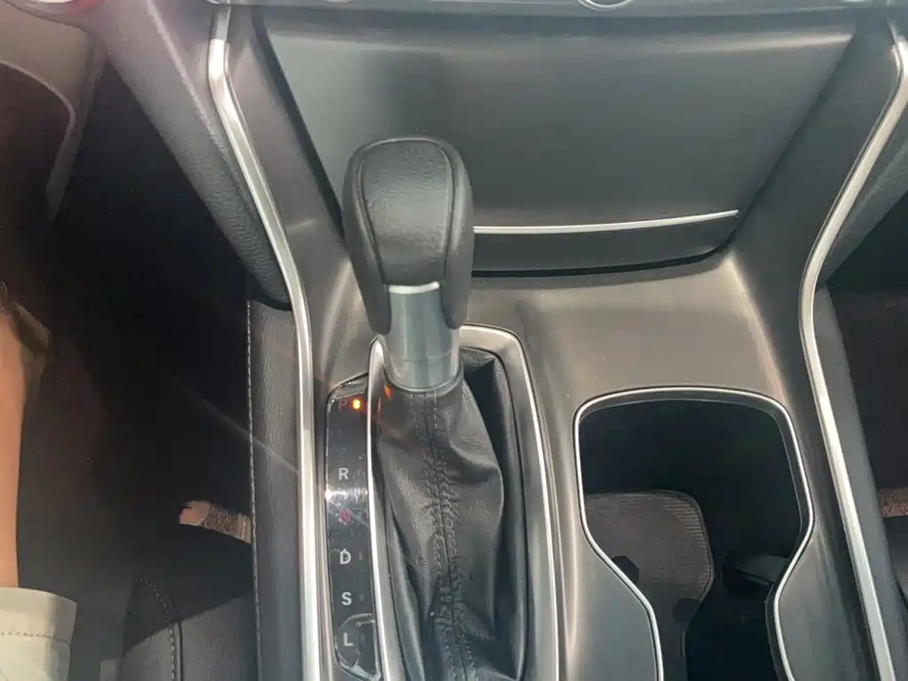 Honda Accord — фото 9