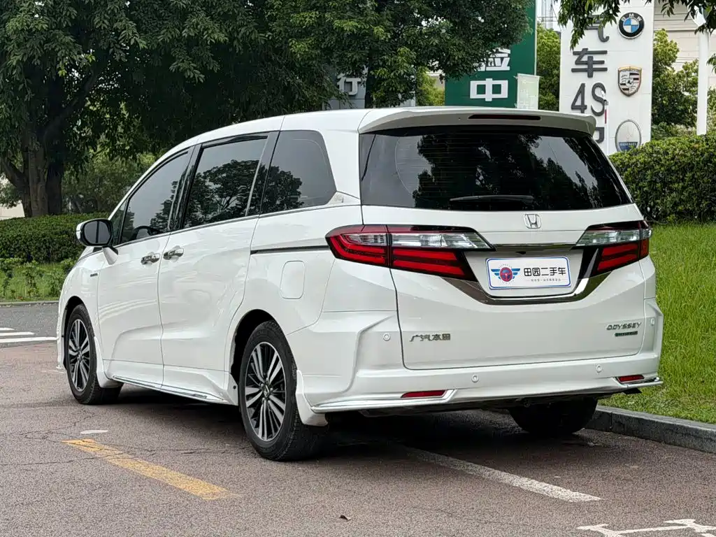 Honda Odyssey — фото 5