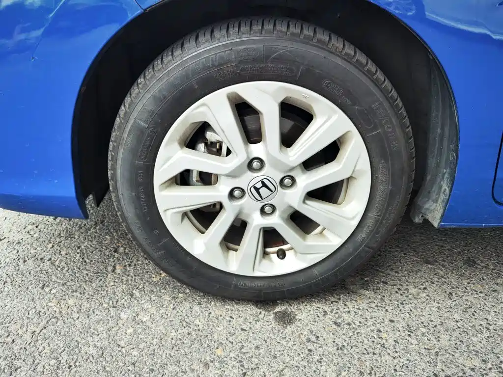 Honda Fit — фото 25