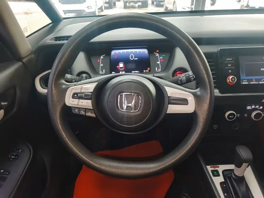 Honda Fit — фото 11