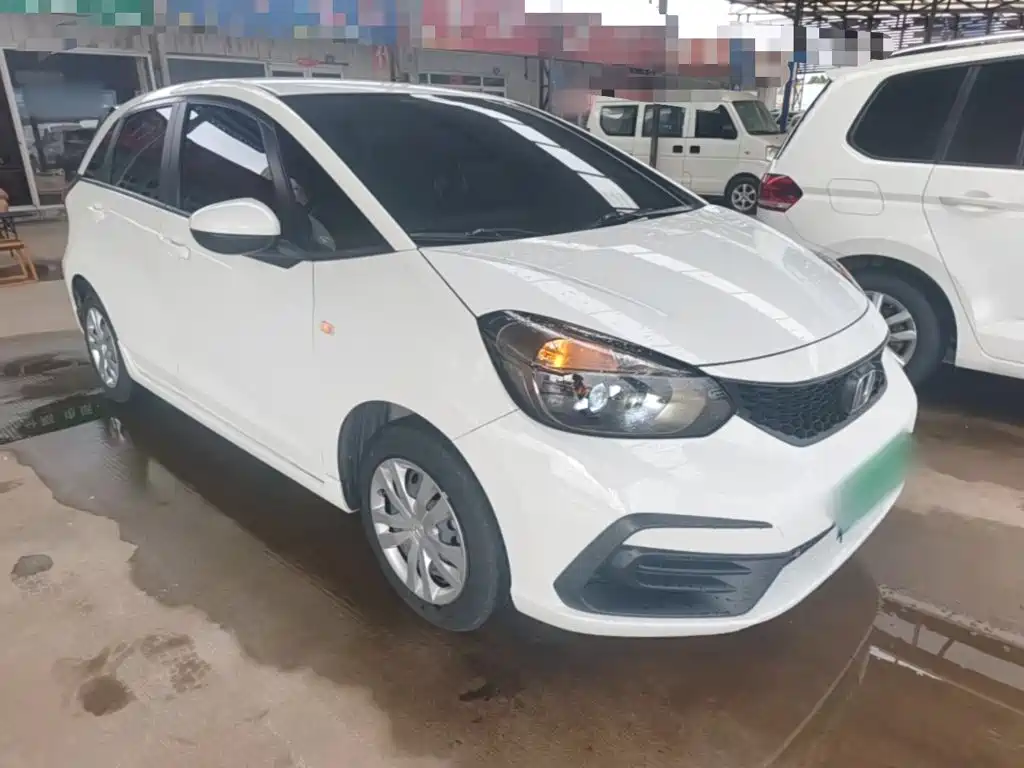 Honda Fit — фото 4