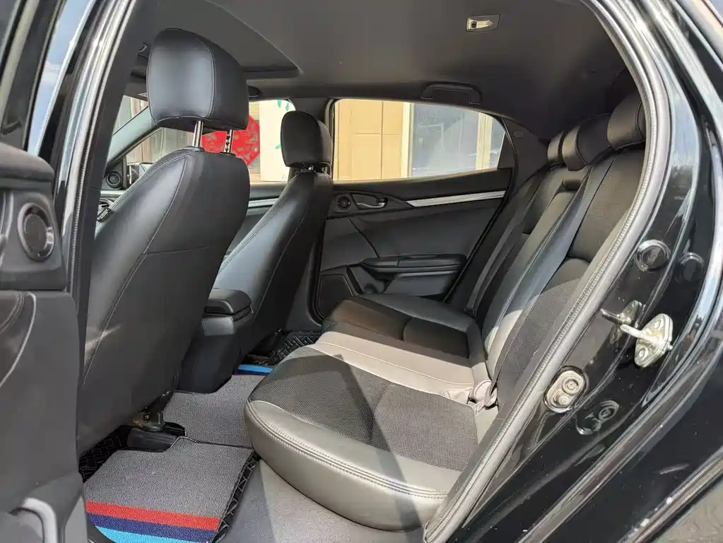 Honda Civic — фото 5