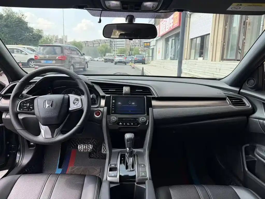 Honda Civic — фото 6