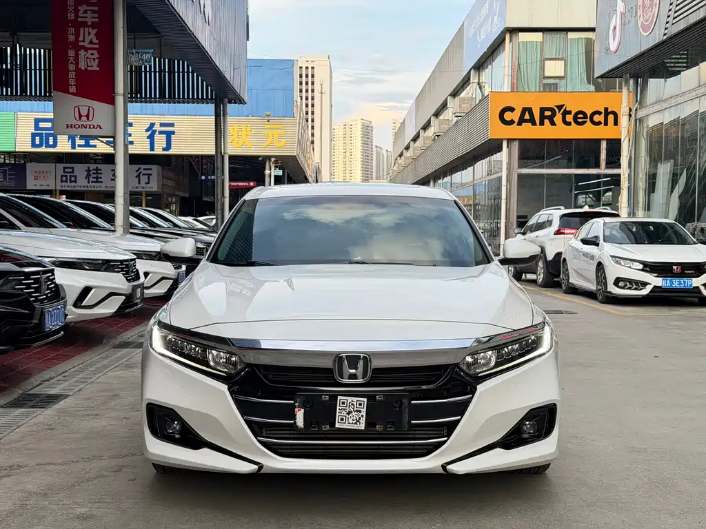 Honda Accord — фото 2