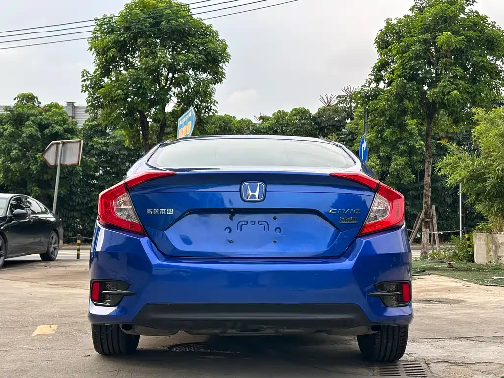Honda Civic — фото 9