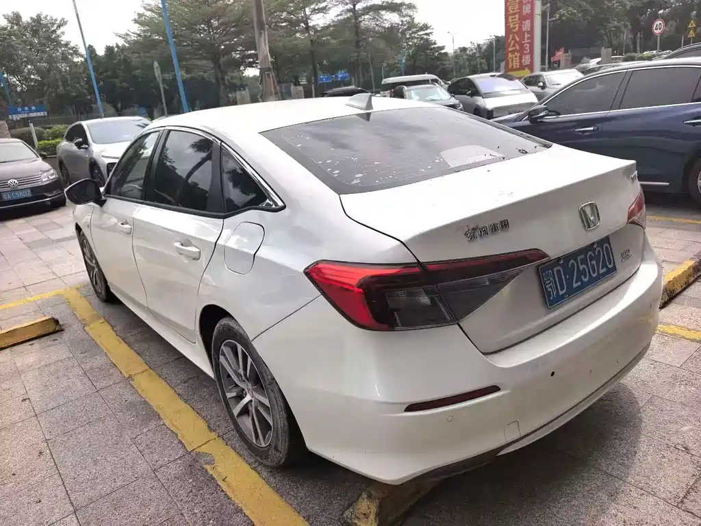 Honda Civic — фото 4