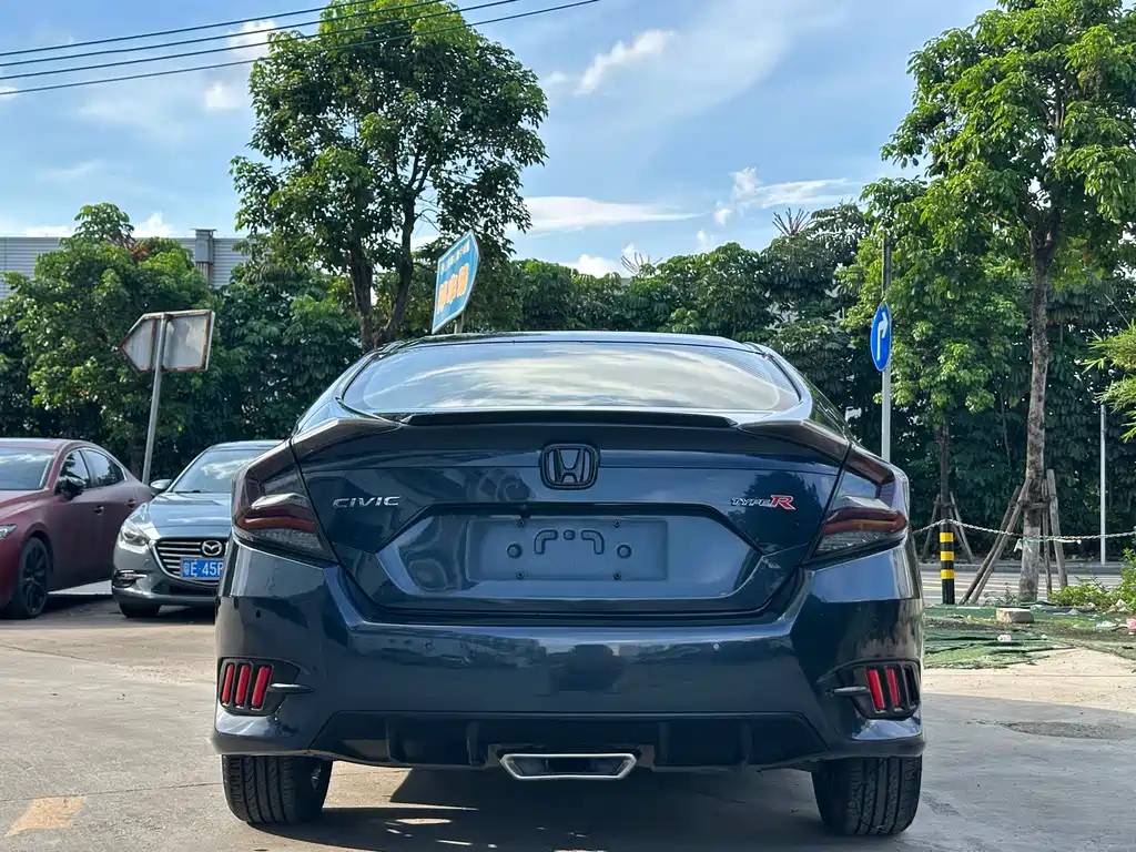 Honda Civic — фото 9