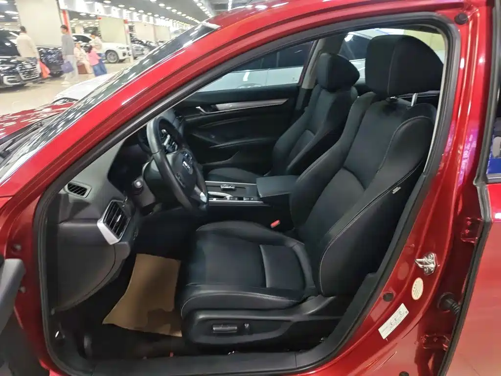 Honda Inspire — фото 11