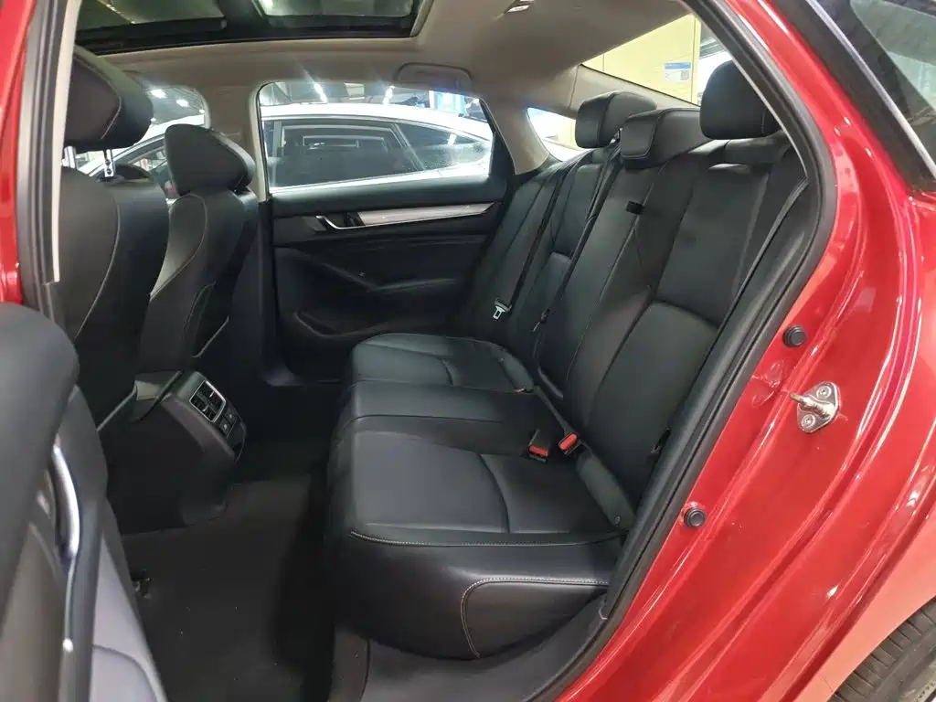Honda Inspire — фото 13