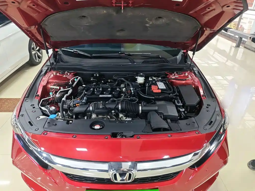 Honda Inspire — фото 16