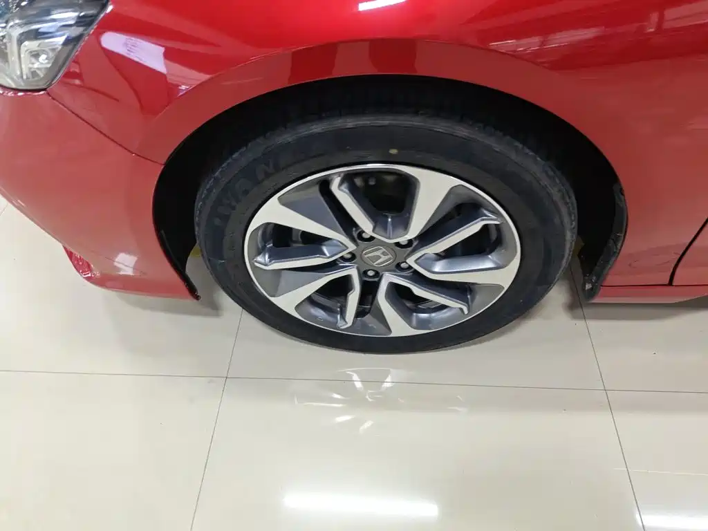 Honda Inspire — фото 25