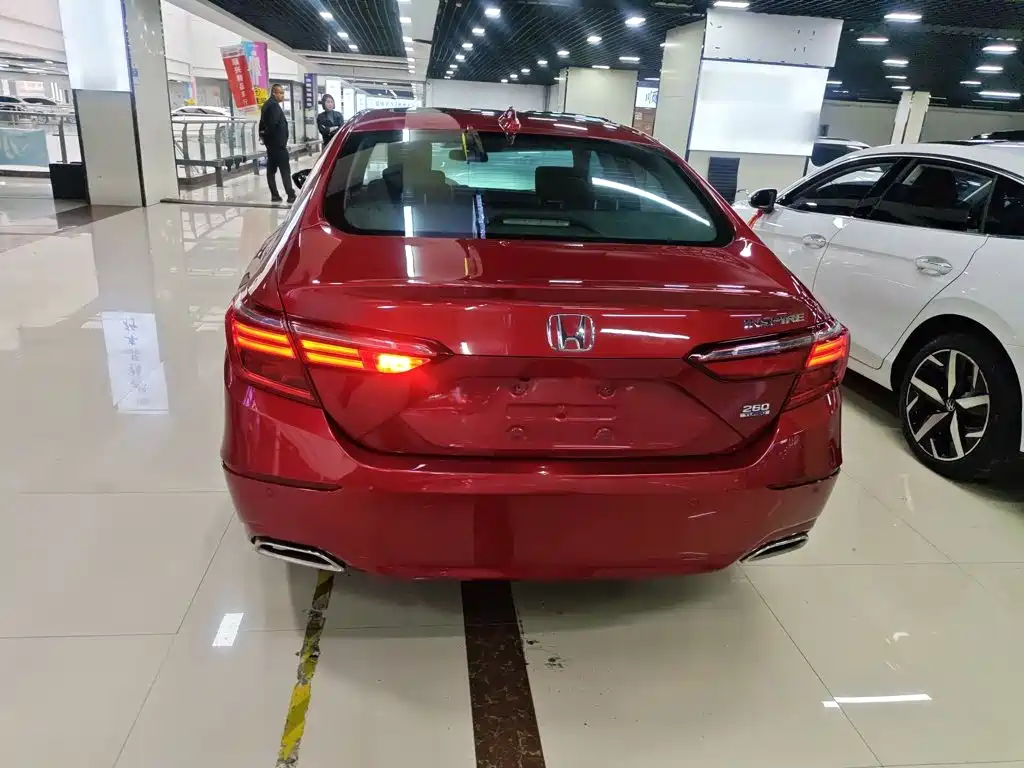 Honda Inspire — фото 4