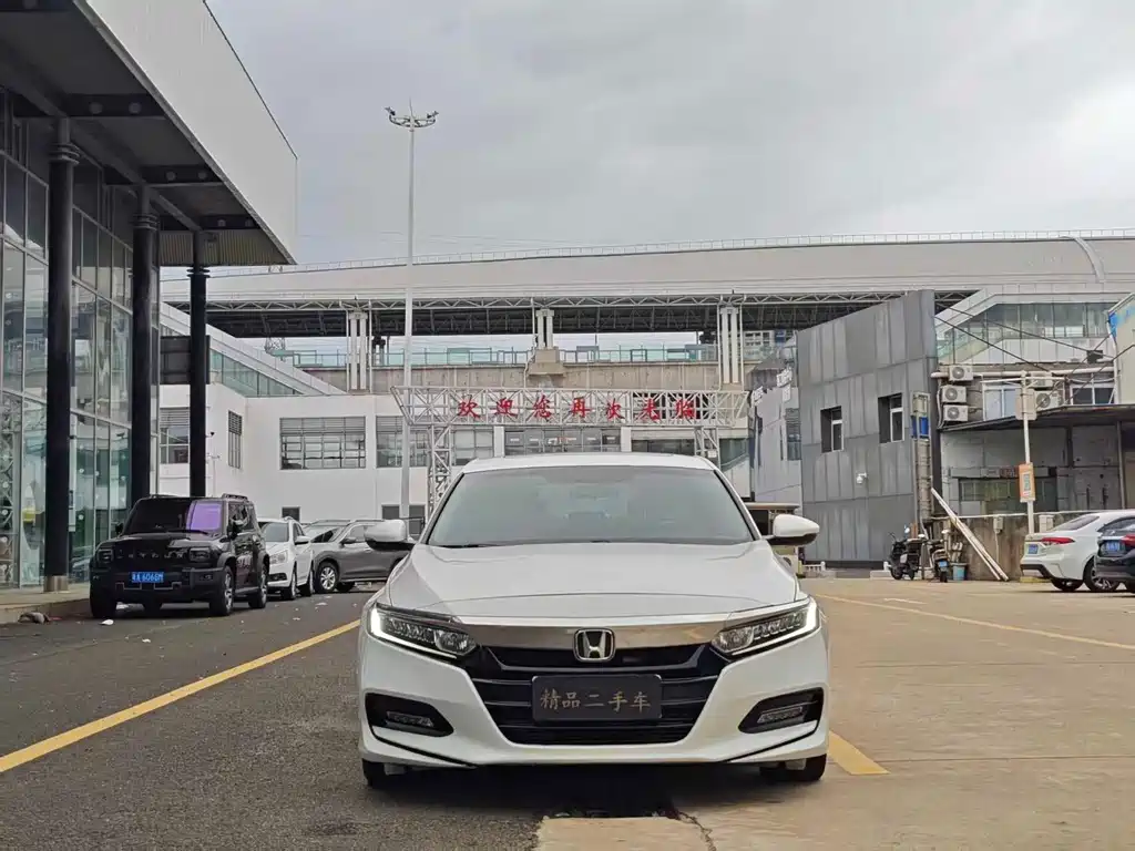 Honda Accord — фото 2