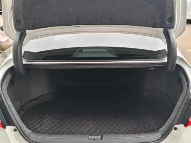 Honda Accord — фото 13