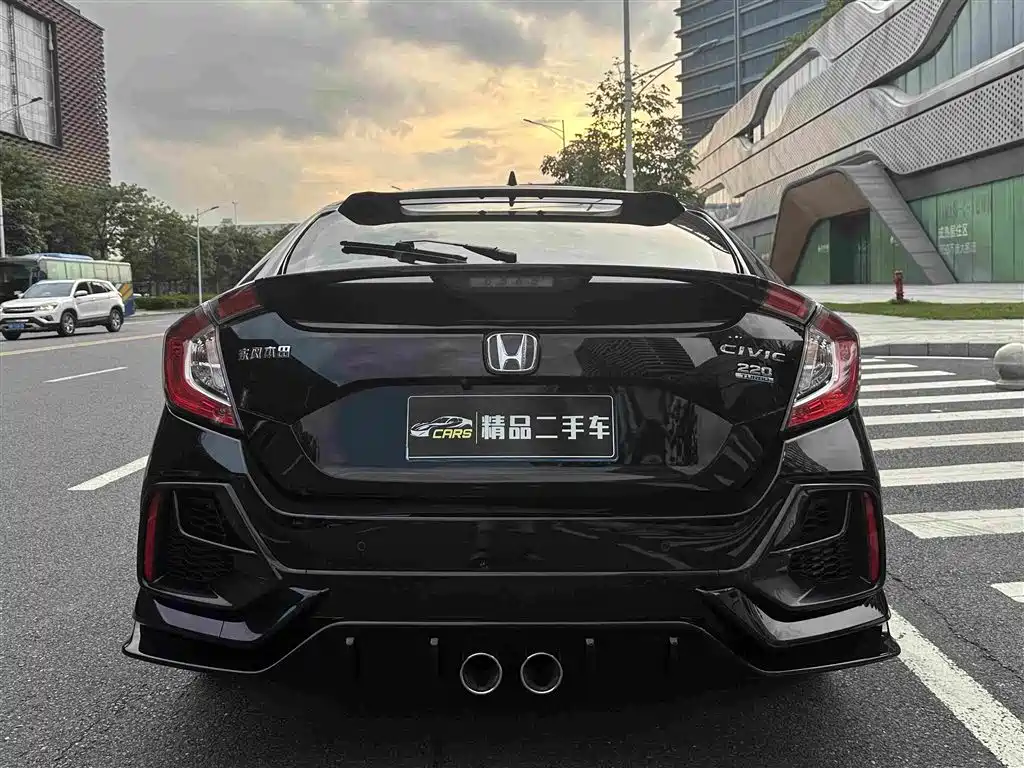 Honda Civic — фото 8