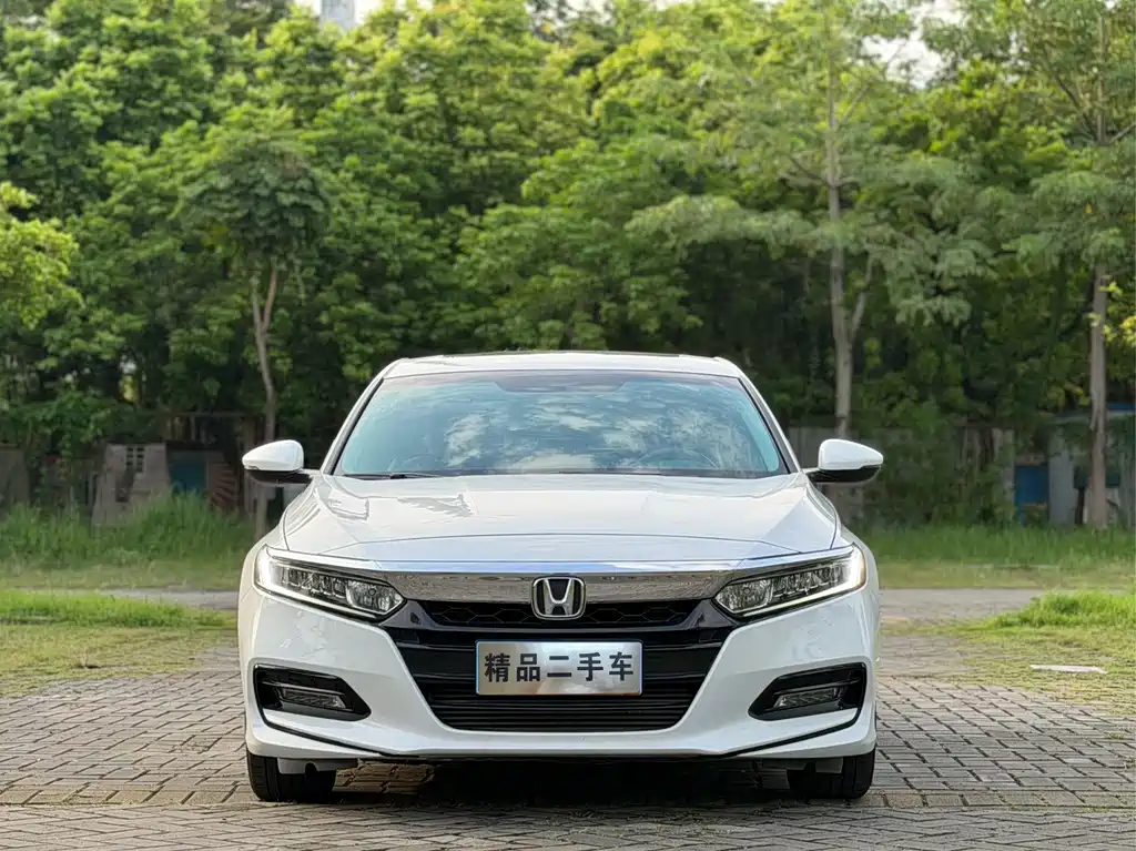 Honda Accord — фото 2