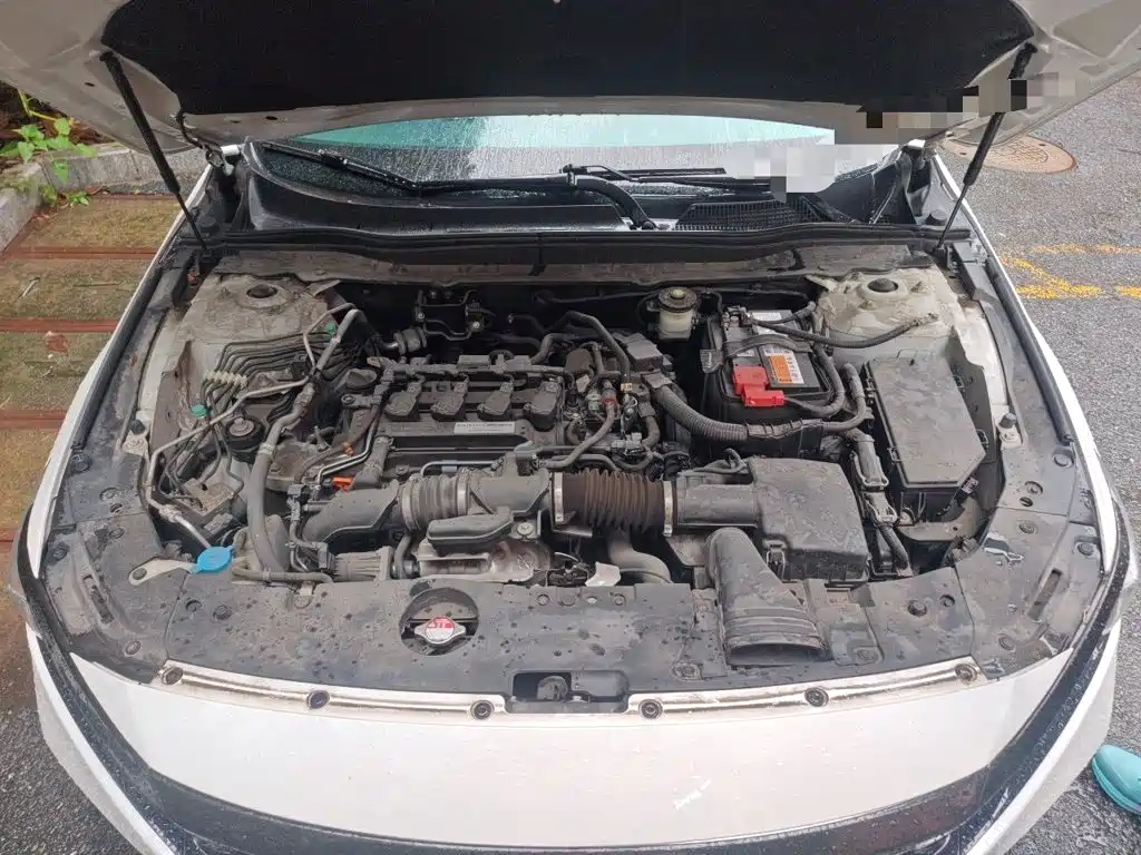 Honda Accord — фото 11