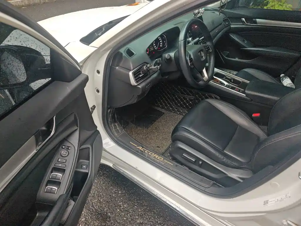 Honda Accord — фото 14