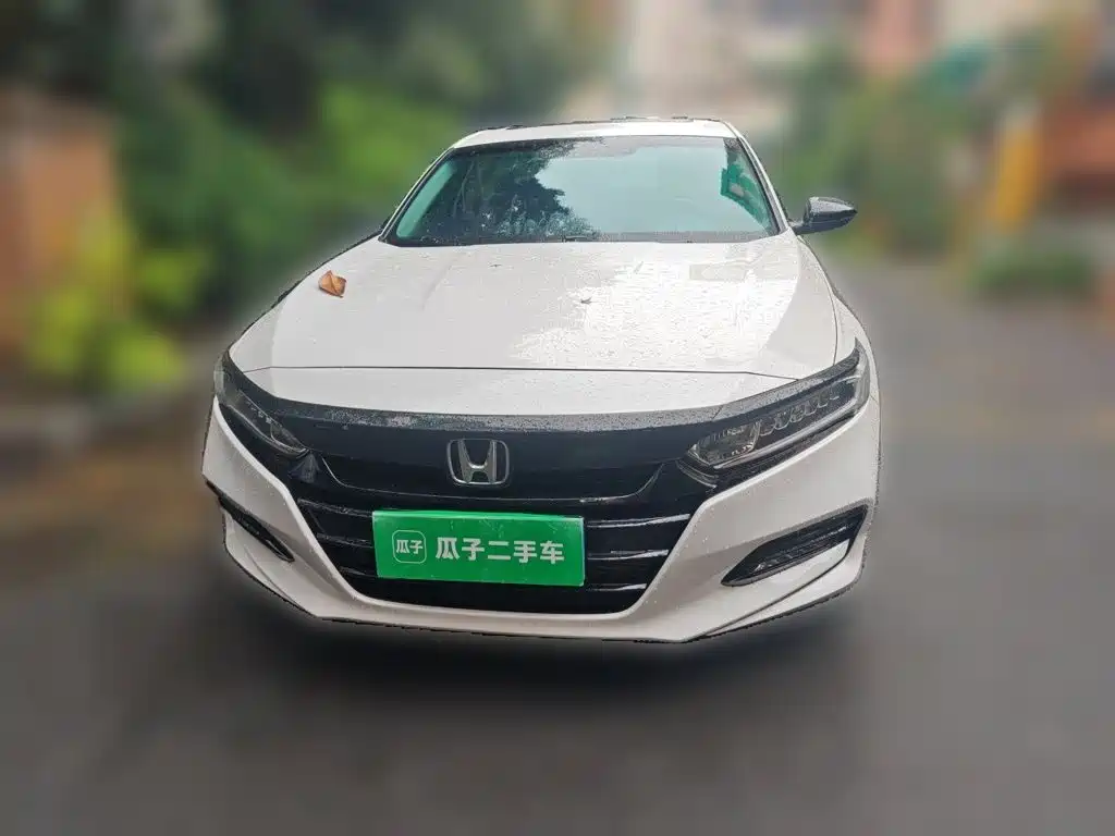 Honda Accord — фото 23