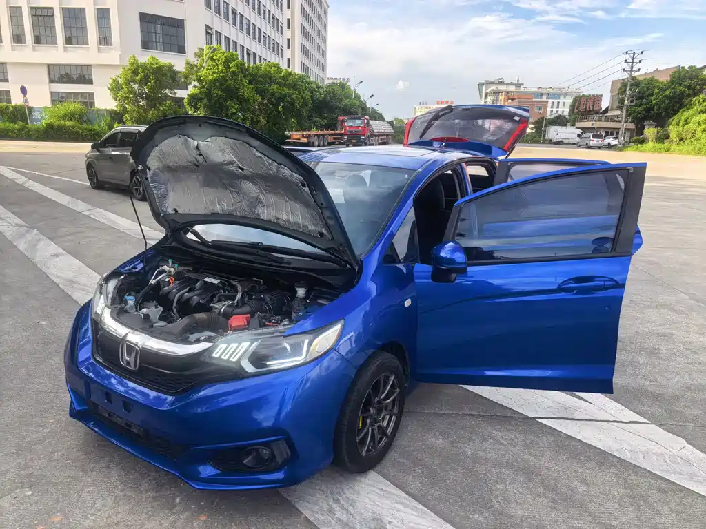 Honda Fit — фото 17