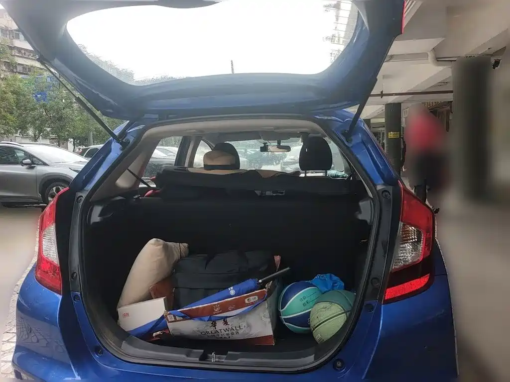 Honda Fit — фото 10