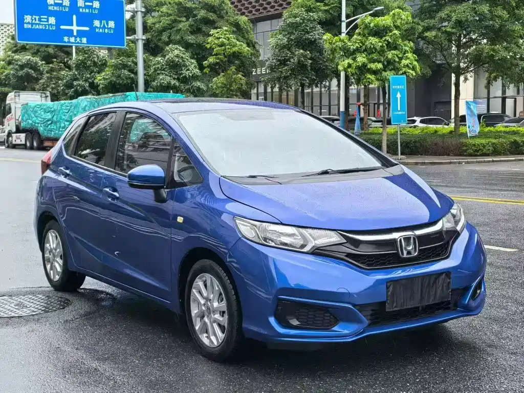 Honda Fit — фото 3