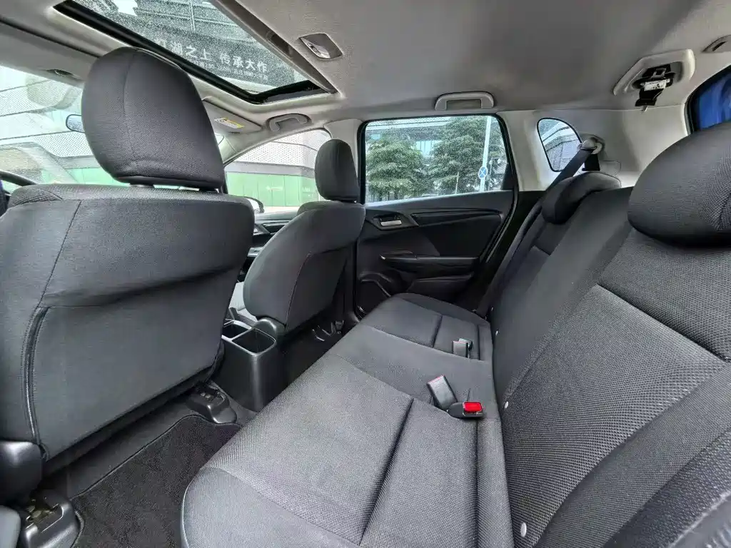 Honda Fit — фото 6