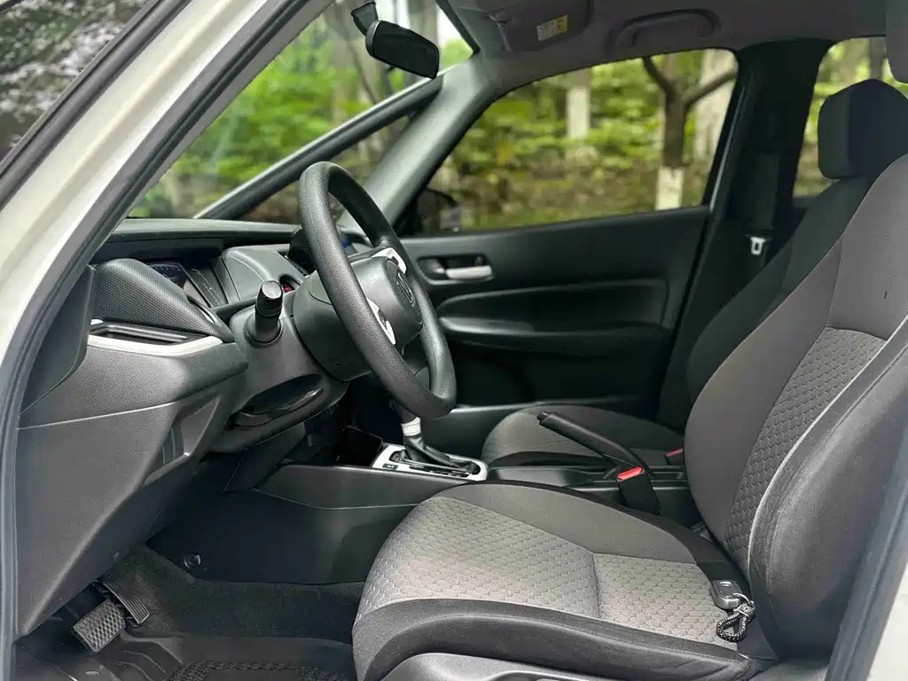 Honda Fit — фото 4