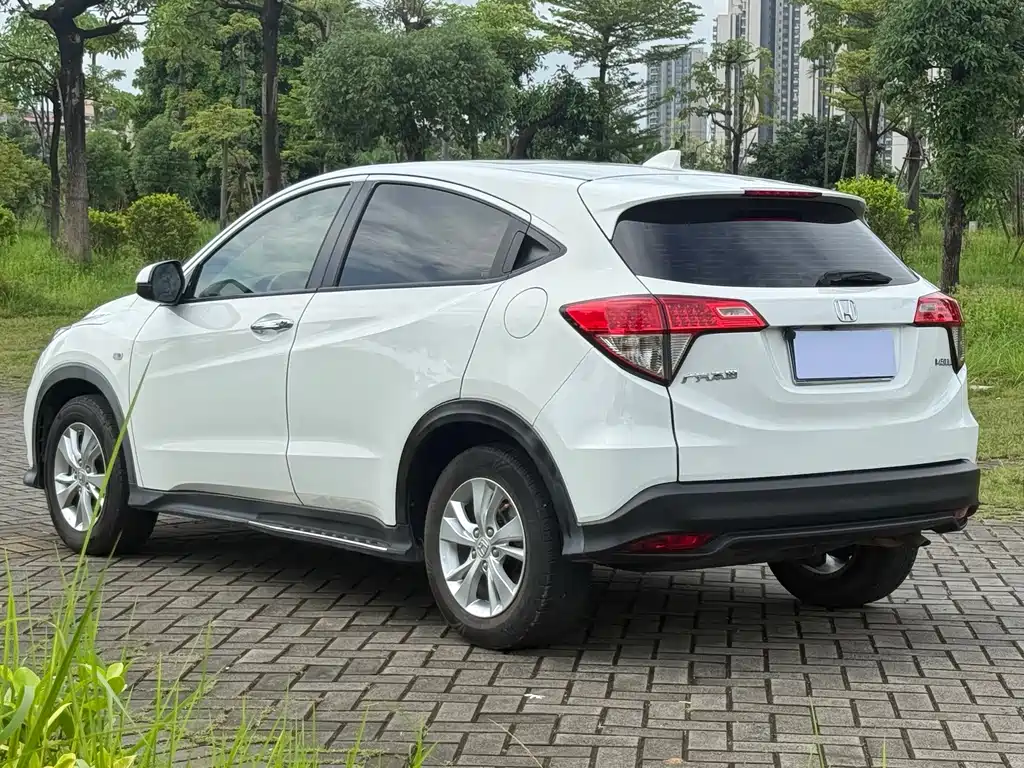 Honda Vezel — фото 11