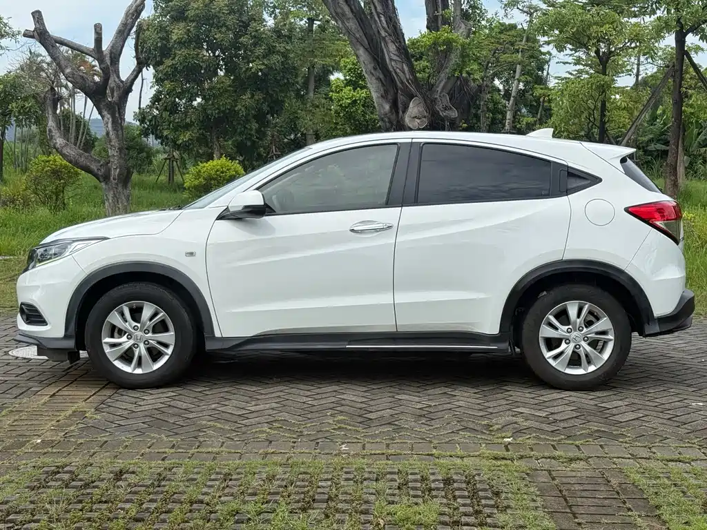 Honda Vezel — фото 4