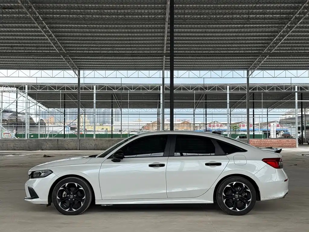 Honda Civic — фото 7