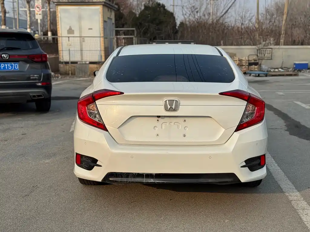 Honda Civic — фото 4