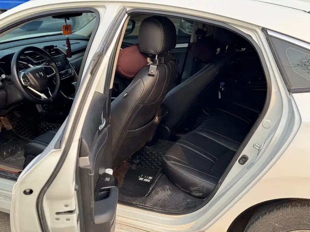Honda Civic — фото 9