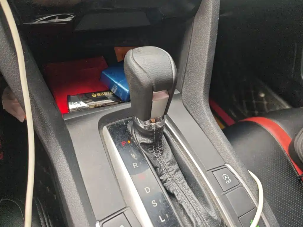 Honda Civic — фото 7