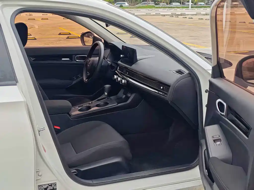 Honda Civic — фото 13