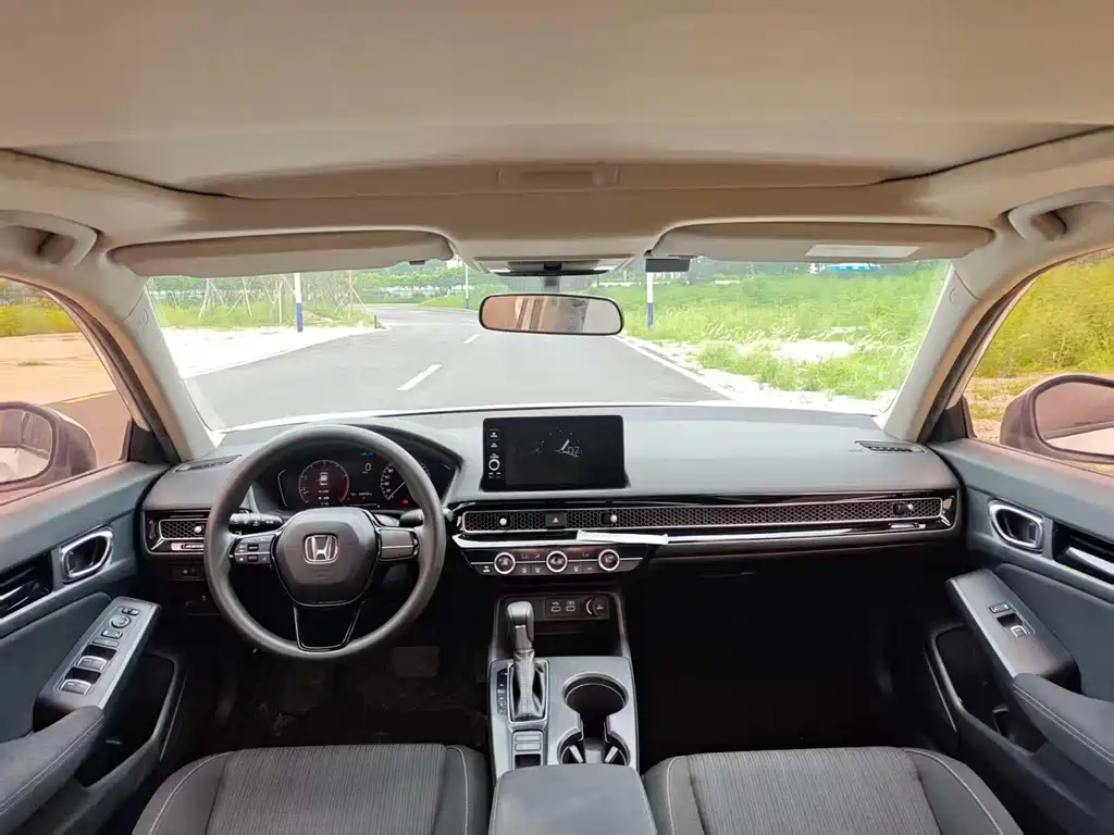 Honda Civic — фото 10