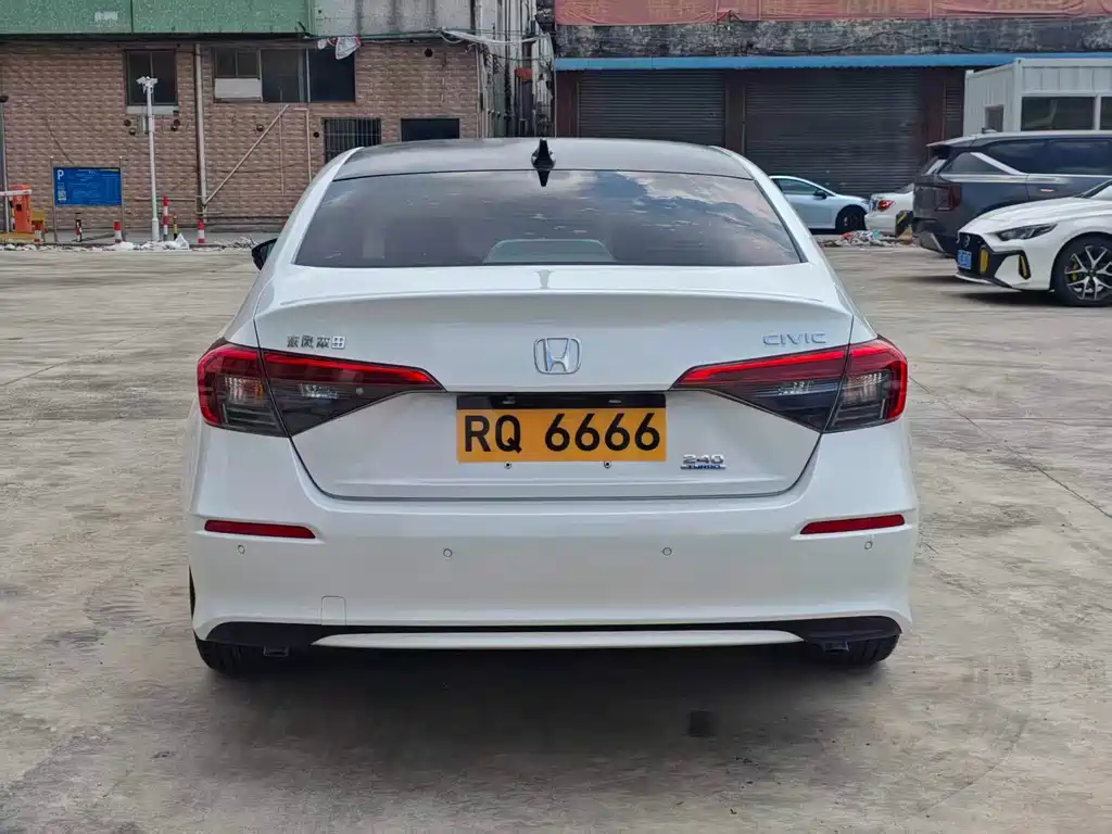 Honda Civic — фото 3