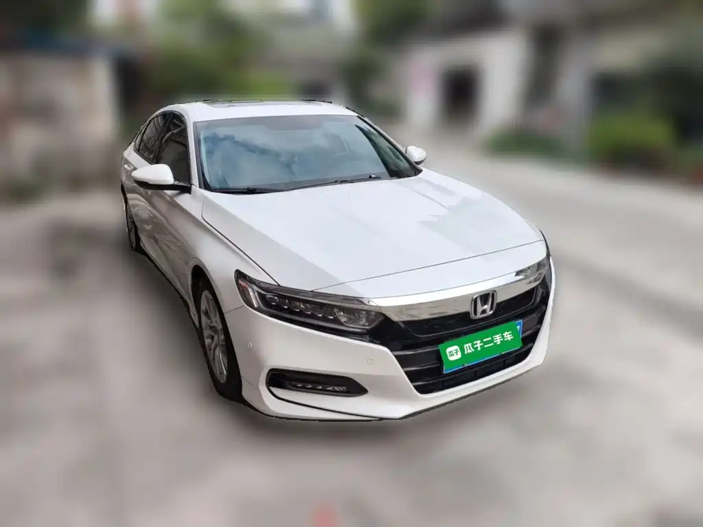 Honda Accord — фото 24