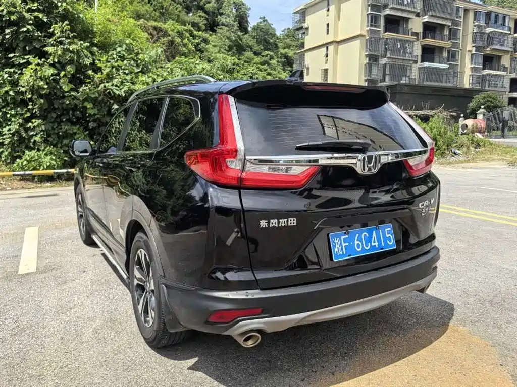 Honda CR-V — фото 7