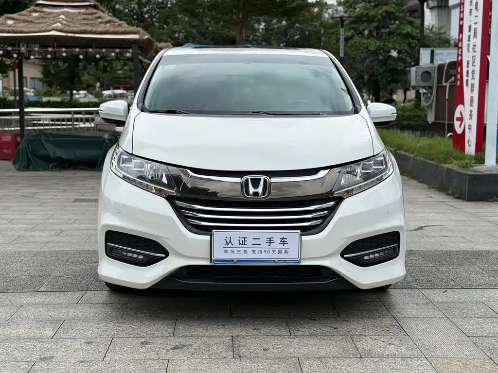 Honda Odyssey — фото 2