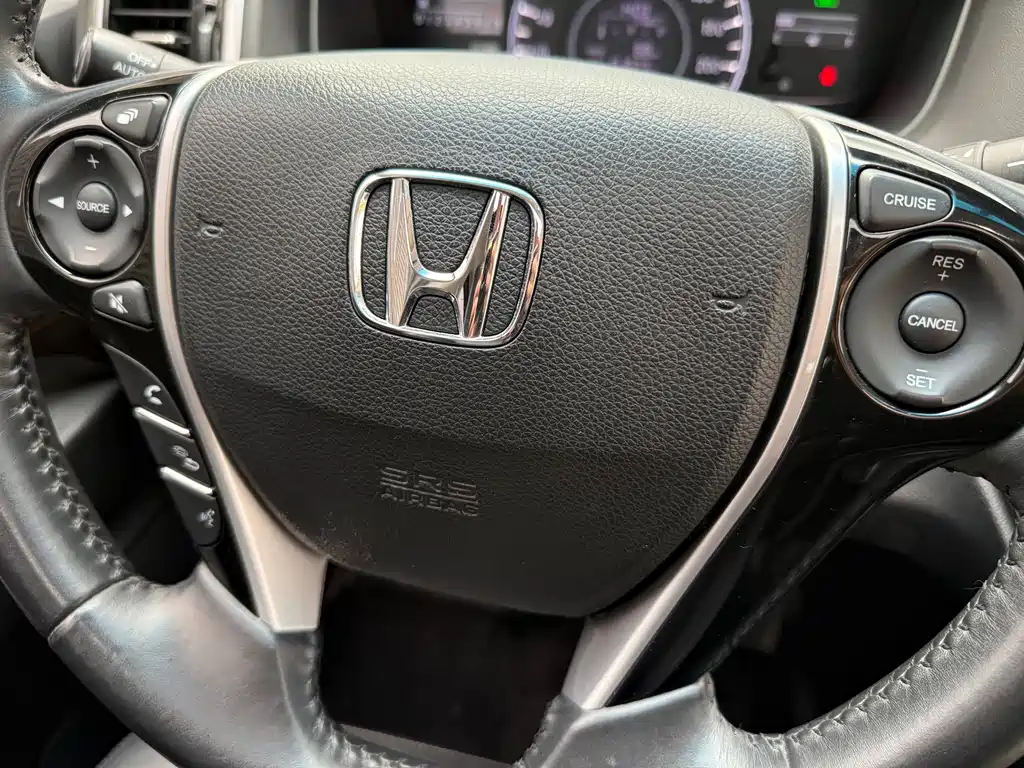Honda Odyssey — фото 10