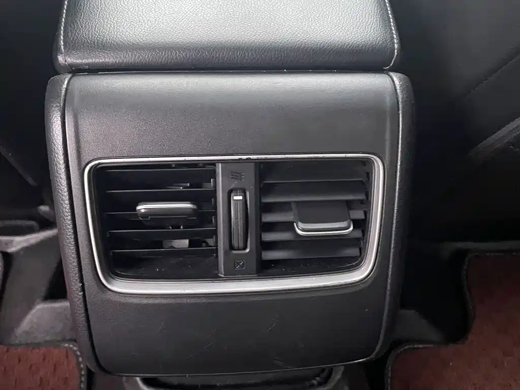 Honda Accord — фото 14