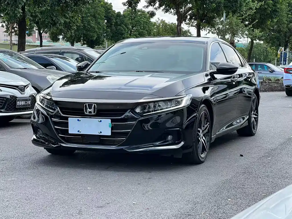 Honda Accord — фото 3