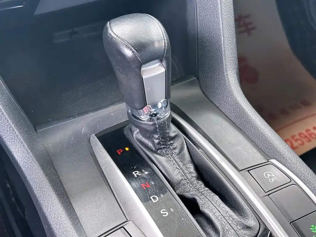 Honda Civic — фото 21
