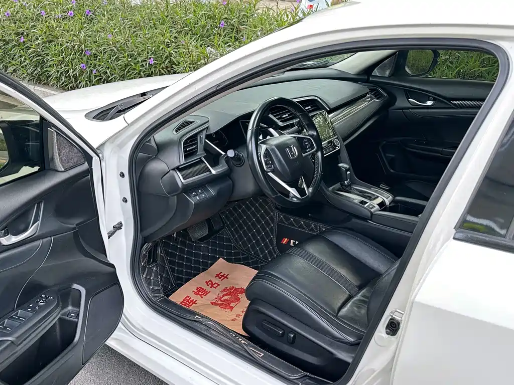 Honda Civic — фото 30