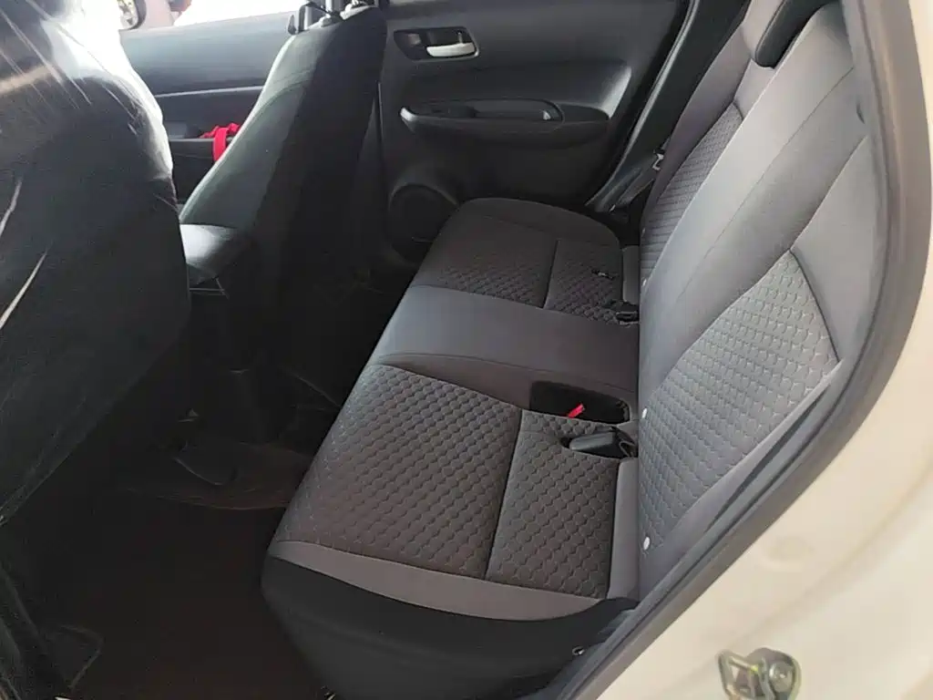 Honda Fit — фото 13