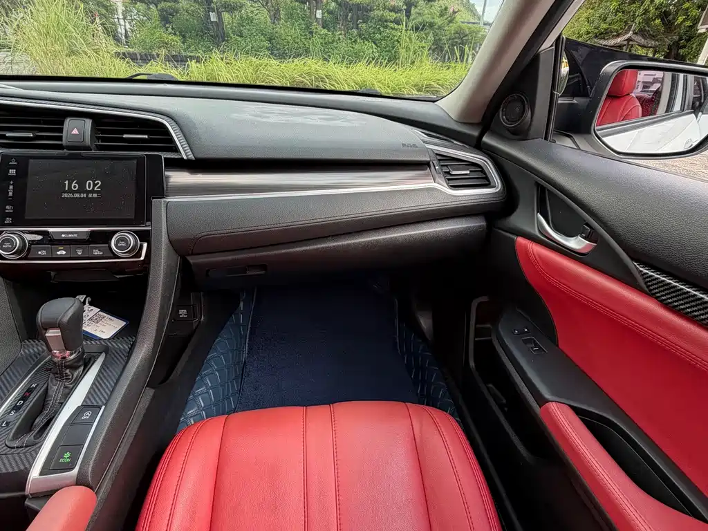 Honda Civic — фото 11
