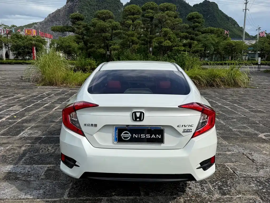 Honda Civic — фото 4